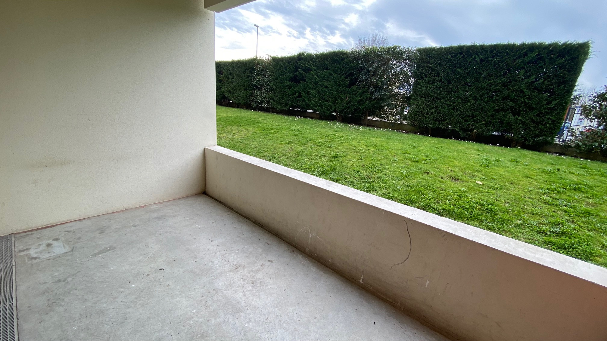 T2 LIBRE TERRASSE ET PARKING